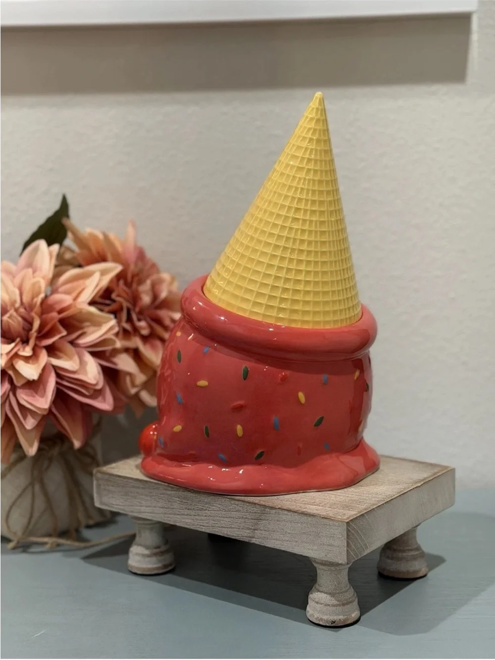 Pink Sprinkles Ice Cream Cone Cookie Jar Rare Retired Ban.Do